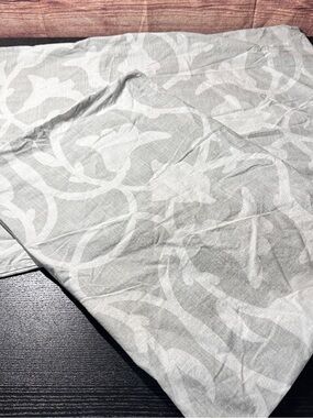 Barbara Barry shams Poetical Scroll light grey and white floral 20x28